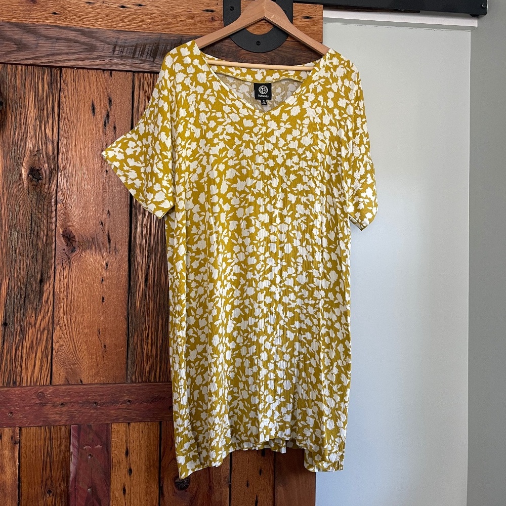 BOBEAU V-neck Short Sleeve Shift Dress/Long Tunic Size 1X Like New